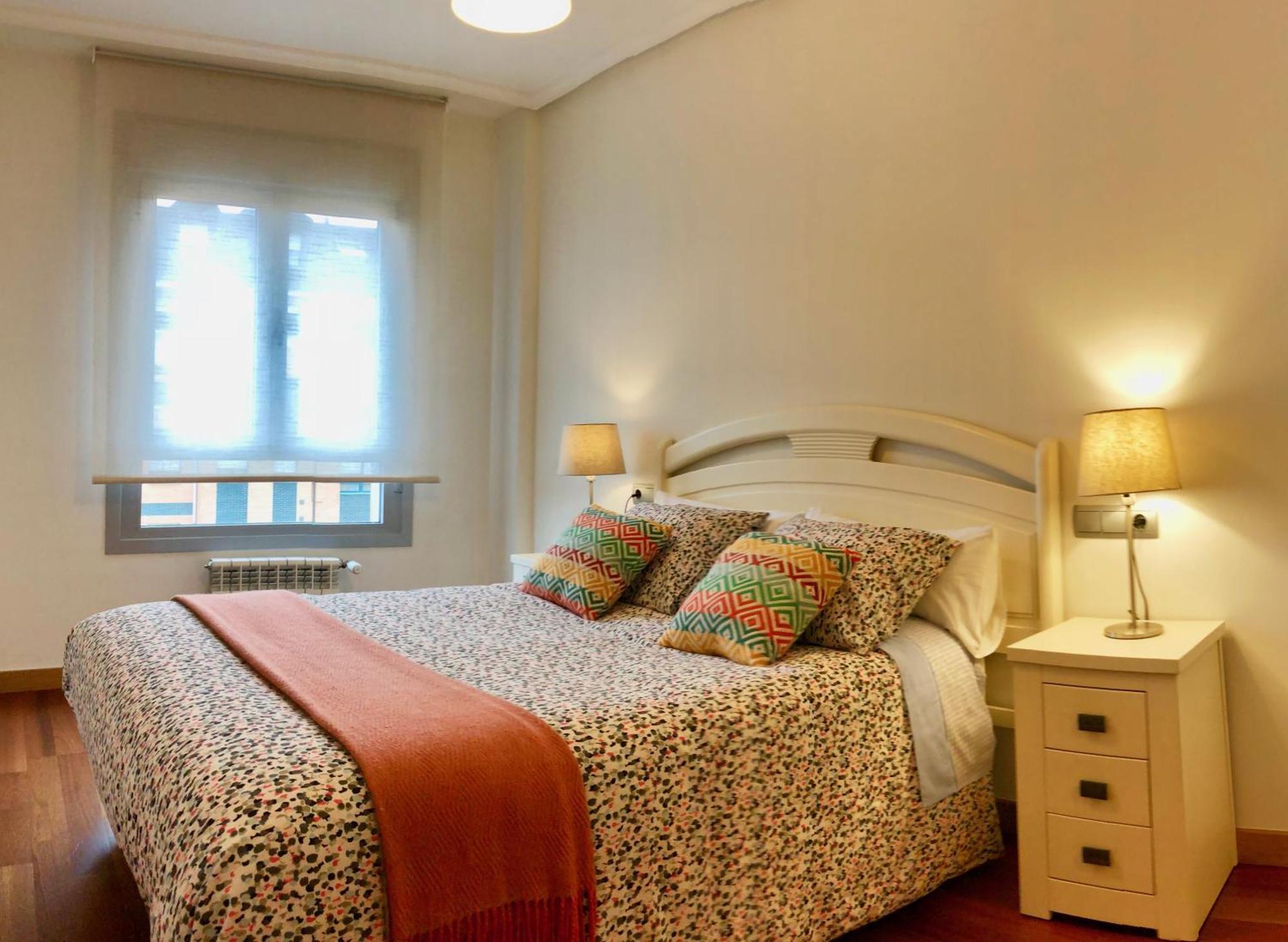 Apartamento Europa Jardin Oviedo Eksteriør bilde