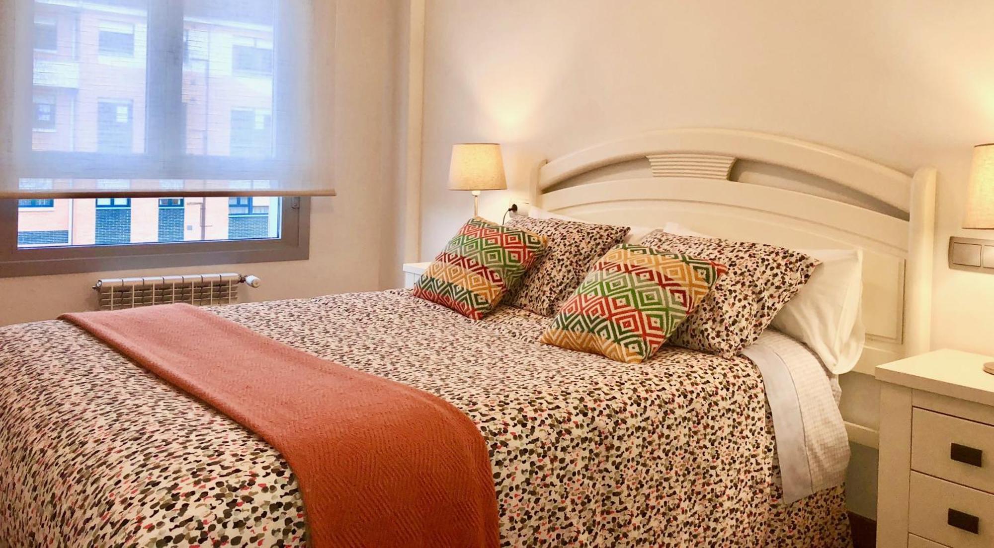 Apartamento Europa Jardin Oviedo Eksteriør bilde